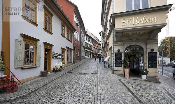 Anfang der Krämerbrücke in der Altstadt von Erfurt  Thüringen  Deutschland