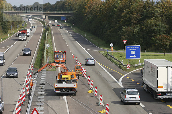 Baustelle auf der Autobahn 61 bei Koblenz  Rheinland-Pfalz  Deutschland
