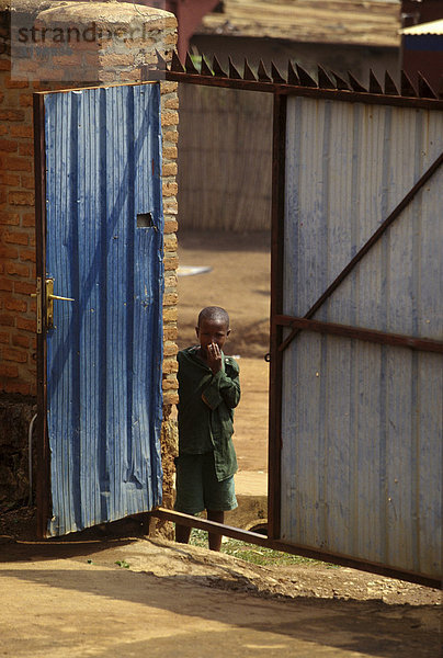 Straßenkind in Kigali  Ruanda  Afrika