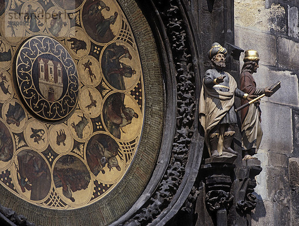 Detail der astronomischen Uhr ( Prager Orloj ) am alten Rathaus  Altstädter Platz  Prag  Tschechische Republik  Europa