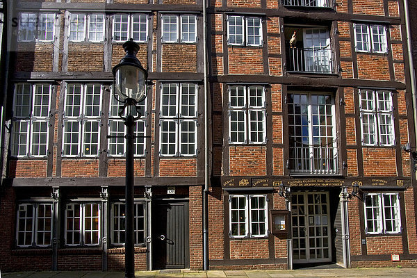 Historische Fachwerkhäuser in der Reimerstwiete  Weinlokal und Restaurant Schoppenhauer  Hamburger Stadtteil Altstadt  Hamburg  Deutschland