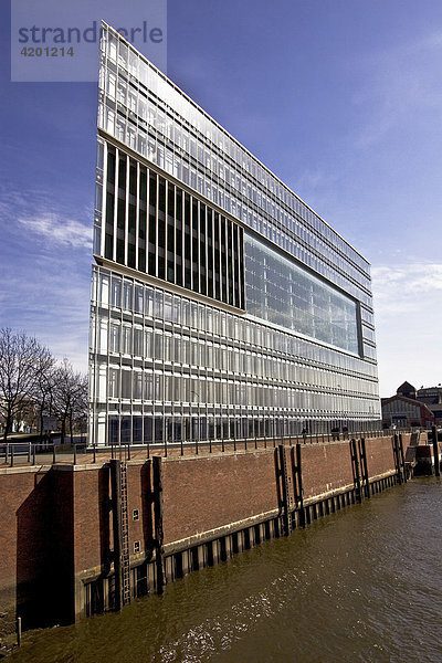 Modernes Bürogebäude Deichtorcenter  Willy-Brandt-Strasse  Innenstadt Hamburg  Deutschland