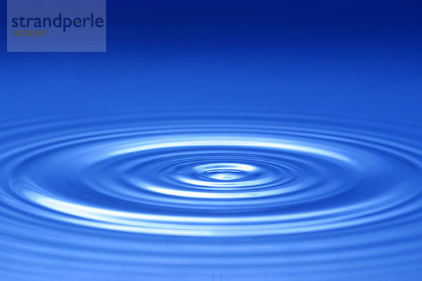 Water surface with ripples