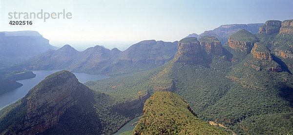 Die Drei Rondavels im Blyde River Canyon  Suedafrika