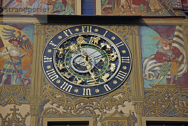 Astronomische Uhr am Rathaus  Ulm  Baden-Württemberg  Deutschland