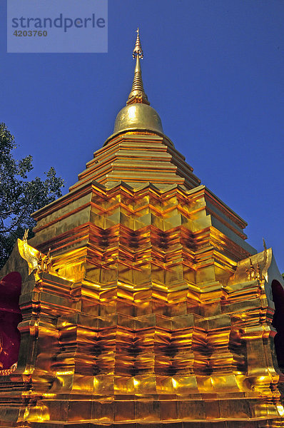 Sareerikkatartsirirak Pagode im Wat Phan On (am 9. Juni 2007 von König Bhumipol eingeweiht)  Chiang Mai  Thailand  Asien