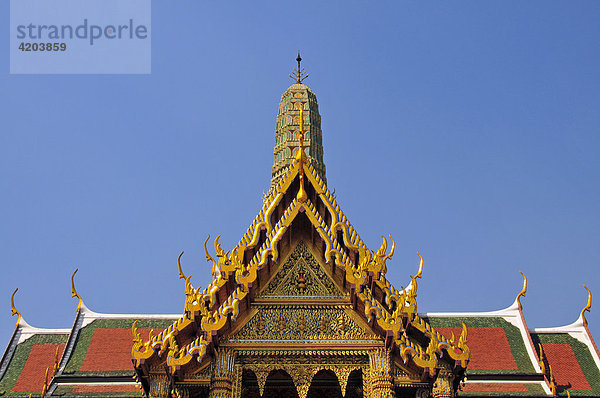 Prasat Phra Thep Bidon (königliches Pantheon)  Wat Phra Kaeo  Großer Palast  Bangkok  Thailand  Asien