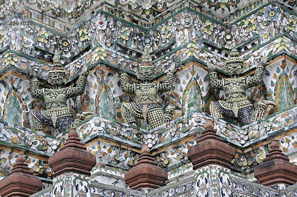 Wat Arun (Tempel der Morgenröte)  Bangkok  Thailand  Asien