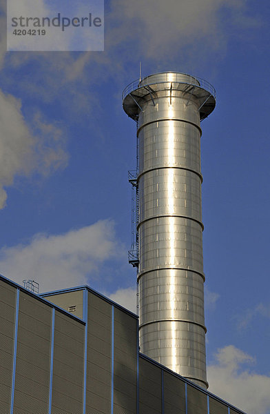 Das hochmoderne Heizkraftwerk Köln-Niehl II auf Basis der Gas- und Dampfturbinentechnik  Köln  Nordrhein-Westfalen  Deutschland  Europa
