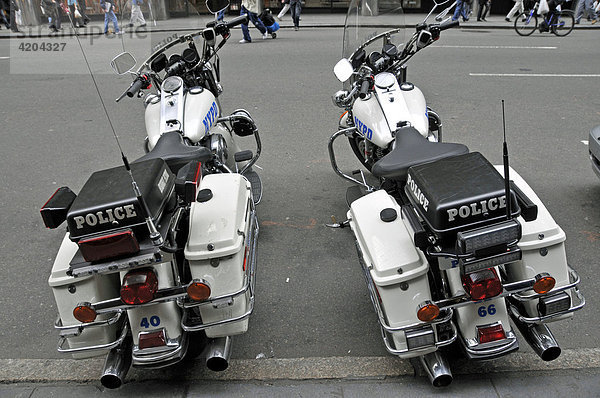 Polizei  Motorrad  Harley Davidson  NYPD  Manhattan  New York City  USA