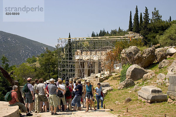 Antikes Delphi  Rekonstriktionsarbeiten am Schatzhaus der Athener  Griechenland