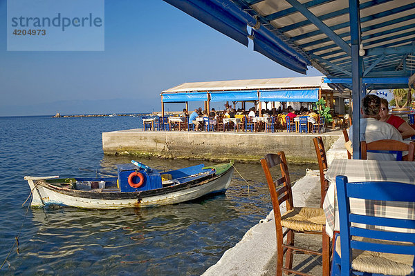 Cafe  Restaurant  Uferpromenade in Koroni  Peloponnes  Griechenland