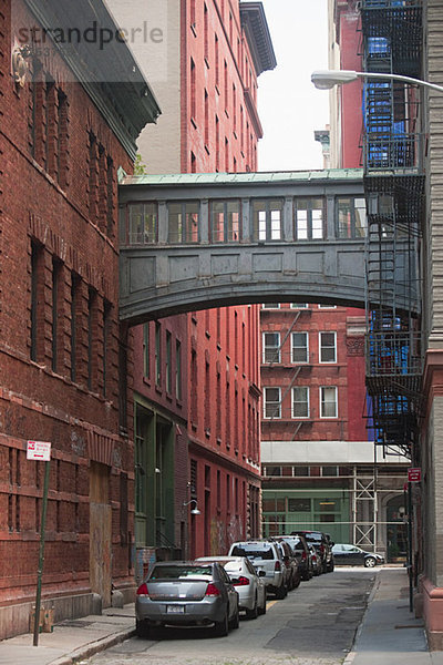 Skywalk zwischen Gebäuden in Tribeca  NYC