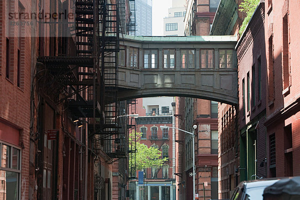 Skywalk zwischen Gebäuden in Tribeca  NYC