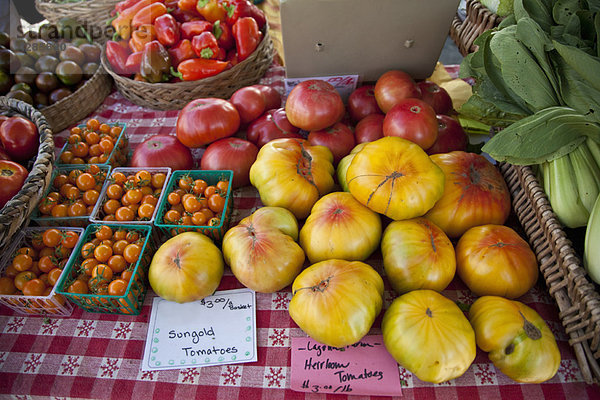 Tomaten auf einem Bio-Gemüsemarkt