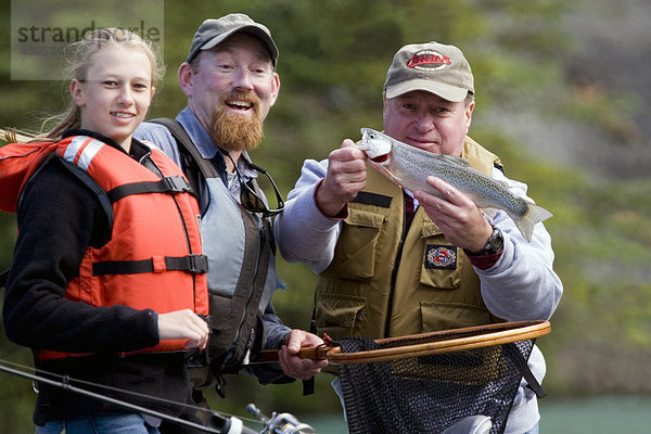 Guide Angeberei Regenbogenforelle gefangen von Drift Boot Kenai River Kenai-Halbinsel in Alaska