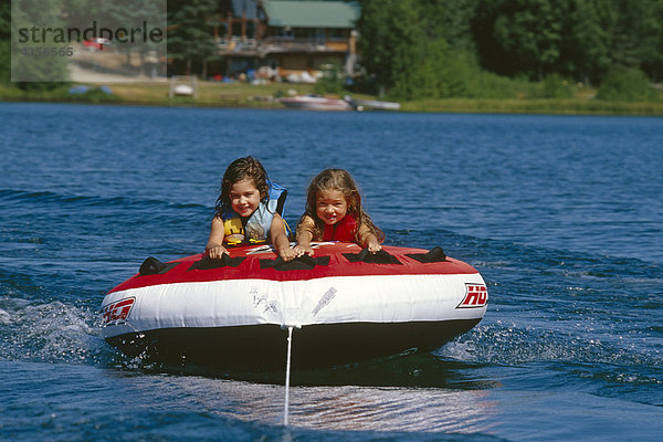 Kinder Fahrt Float Tube Behind Boot Longmere See AK KP Sommer