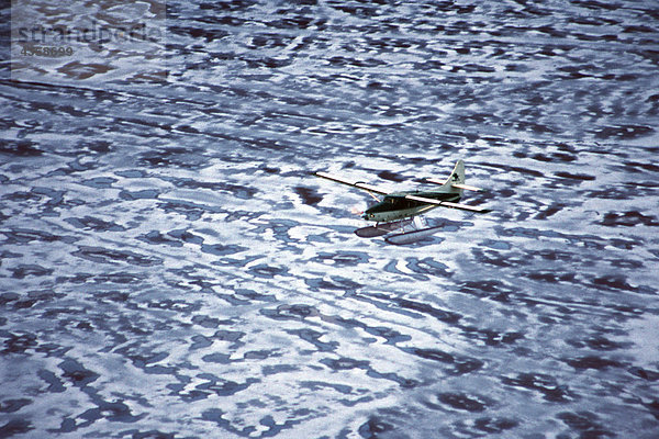 DeHavilland Beaver über Trennung Eis Grace See AK Mo SE Misty Fjords Nat.