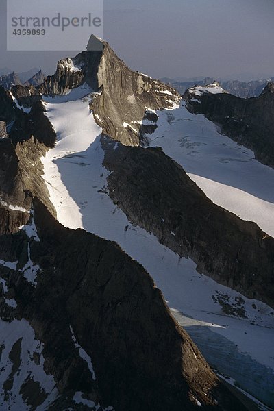 Luftbild der Arrigetch Gipfel  Brookskette  arktische Alaska Sommer.