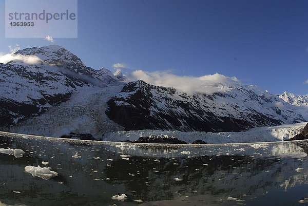 Szenische Ansicht von Cascade und Barry Gletschern in Harriman Fjord  Prince William Sound  Alaska