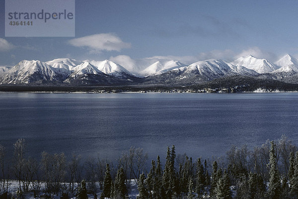 Berge Lake Clark NP Winter AK