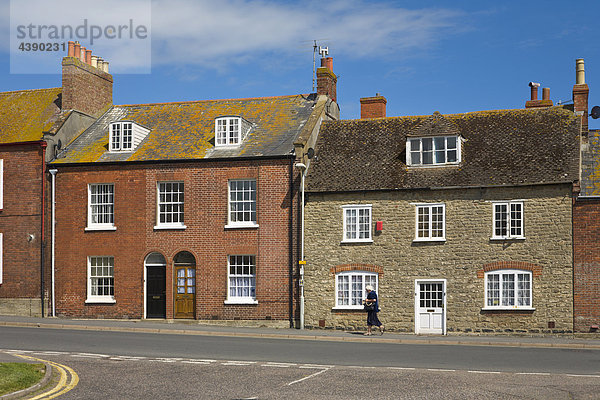traditionell  terassenförmig  Häuser  Häuser  Strasse  Weg  Strassenbelag  Bridport  Dorset  England  Vereinigtes Königreich  Gr