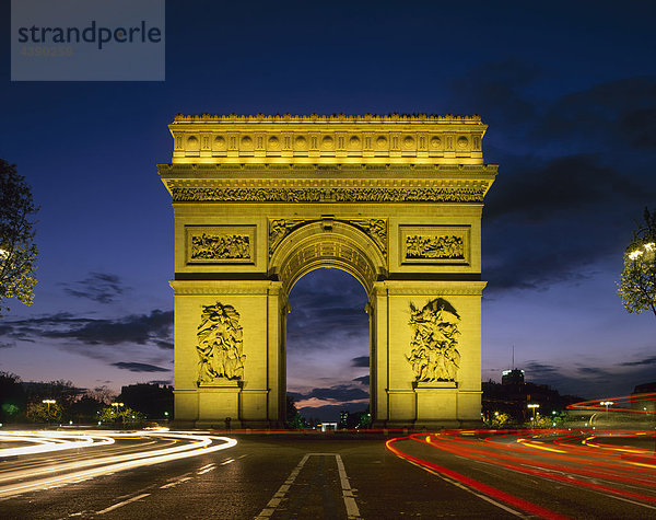 Arc de Triomphe  Bogen  Paris  Frankreich  Nacht  Verkehr  Lichter  Kämpen Elysees  Hauptstadt  Stadt  Wahrzeichen  Denkmal  Leg