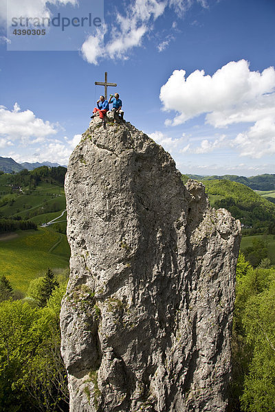 Mann  Männer  Seilschaft  sichern  Gipfel  Klettern  Landschaft  Ennstal  Losenstein  Laussa  Oberösterreich  Oesterreich  Öster