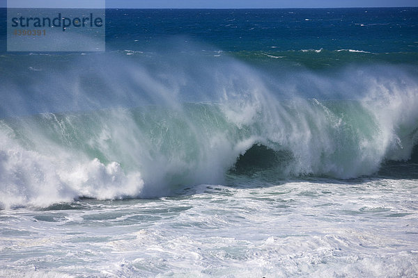 Playa del Ingles  Spanien  Europa  Kanarische Inseln  La Gomera  Insel  Brandung  Sturm  Wellen  Gischt  Meer  Atlantik
