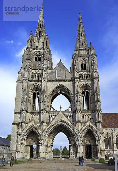 Frankreich  Französisch  Europa  europäisch  Westeuropa  Architektur  Gebäude  Stadt  Soissons  Aisne Departement  Picardie  Kir