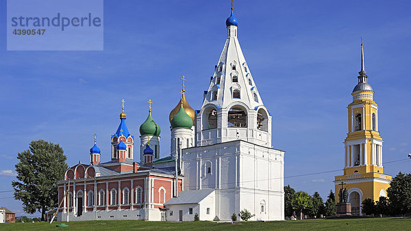 Europa  europäisch  Osteuropa  Russland  russisch  Architektur  Gebäude  Stadt  Moskauer Gebiet  Region  Kolomna  Glockenturm  K
