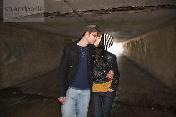 küssen  Tunnel