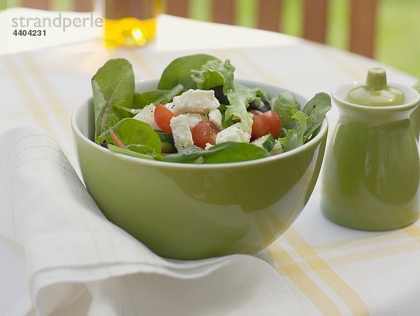 Gemischter Salat mit den Schafskäse