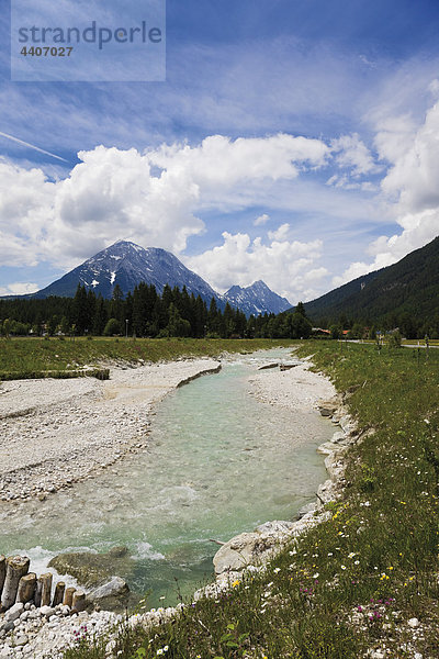 Österreich  Tirol  Leutschtal und Leutascher Ache