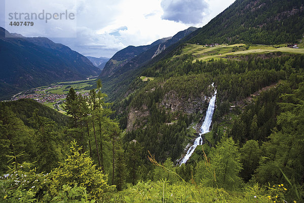 Austria  Tyrol  Ötztal  View of Stuibenfall from mountains