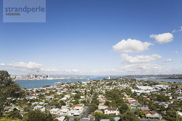 Neuseeland  Auckland  Nordinsel  Blick auf die Skyline der Stadt