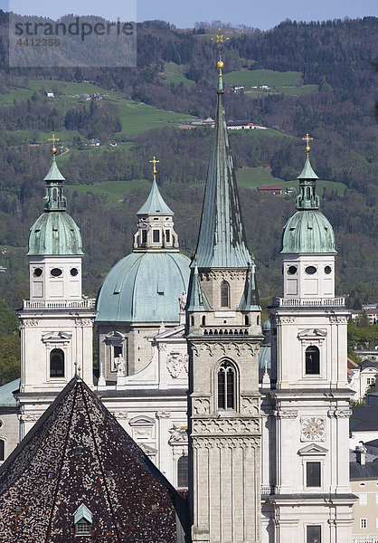 Österreich  Salzburg  Salzburger Dom  Blick auf die Franziskanerkirche in der Altstadt