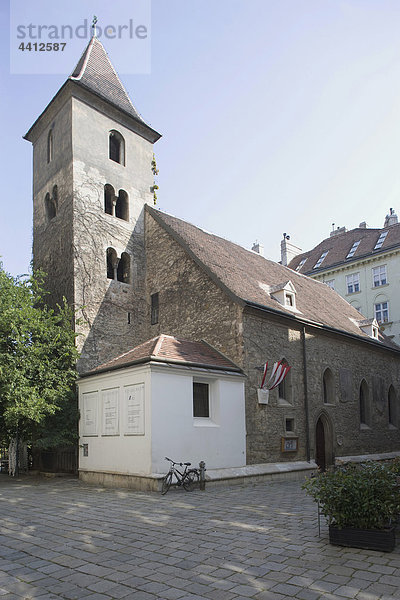 Österreich  Wien  Ruprechtskirche mit Fahrrad