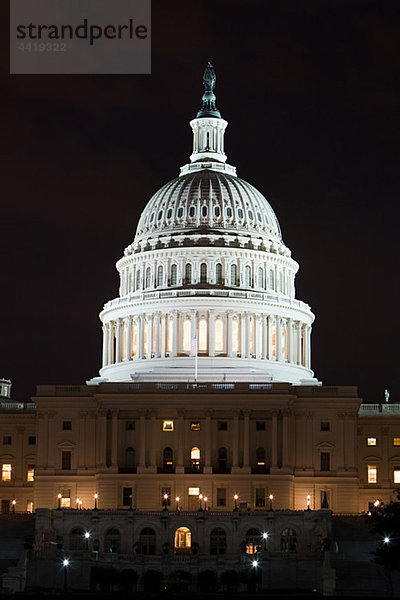 Hauptstadt der Vereinigten Staaten bei Nacht  Washington DC  USA