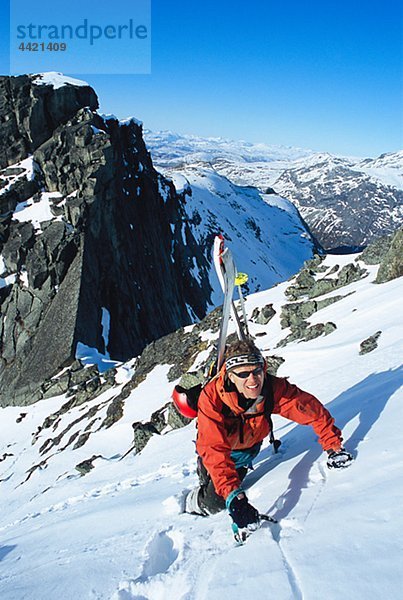 Skifahrer Klettern mountain