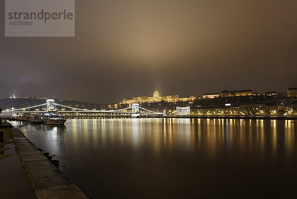 Fluss  Donau