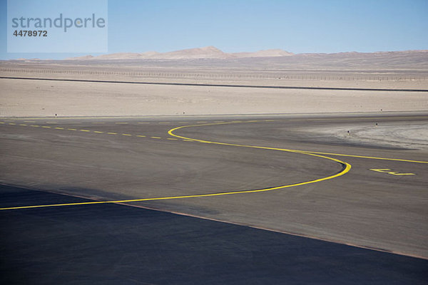 Blick auf einen Flugplatz in der Atacama-Wüste  Chile