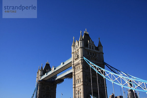 Großbritannien  England  UK  Großbritannien  London  Reisen  Tourismus  Tower Bridge  Landmark