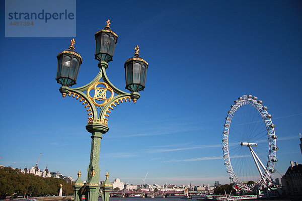 Großbritannien  England  UK  Großbritannien  London  Reisen  Tourismus  London Eye  Riesenrad  Landmark  Kabinen  Gondeln  Detail  Entwurf  Plan  Kreis  Ring  um  Thames  Fluss  Flow  lantern