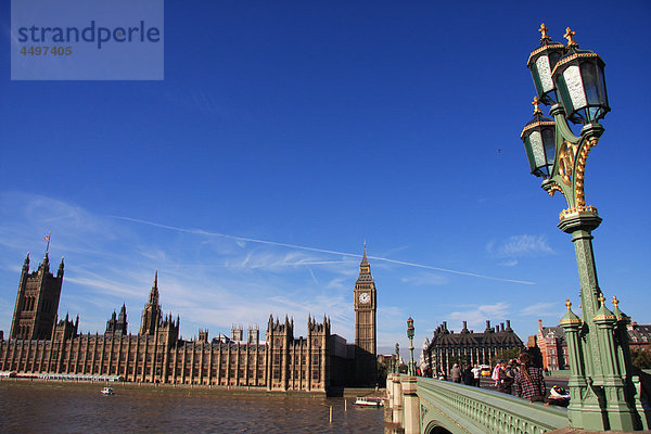 Großbritannien London Hauptstadt Reise Uhr Themse Parlamentsgebäude Westminster Laterne - Beleuchtungskörper Sehenswürdigkeit Big Ben England Tourismus Schiffswache