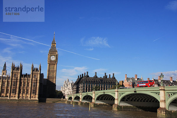 Großbritannien London Hauptstadt Reise Brücke Uhr Themse Parlamentsgebäude Westminster Omnibus Sehenswürdigkeit Big Ben England Tourismus Schiffswache