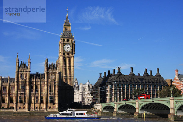 Großbritannien London Hauptstadt Reise Boot Brücke Uhr Themse Parlamentsgebäude Westminster Omnibus Sehenswürdigkeit Big Ben England Tourismus Schiffswache