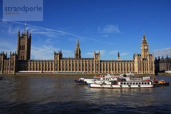Großbritannien London Hauptstadt Reise Boot Uhr Themse Parlamentsgebäude Westminster Omnibus Sehenswürdigkeit Big Ben England Tourismus Schiffswache