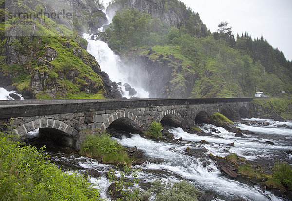 Cascade  Landschaft  Norwegen  Telemark  Skandinavien  Brücke  Berg  Landschaft  Fluss  Strom