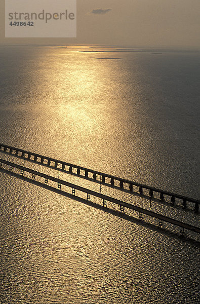 Luftaufnahme  sieben Meilen Brücke  Florida Keys  Florida  USA  USA  Amerika  Sun Set  Meer  Brücke
